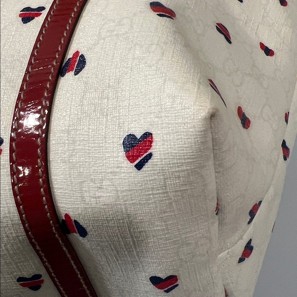 Gucci GG Supreme Heart Print Joy Tote Bag with COA EUC - Picture 13 of 17